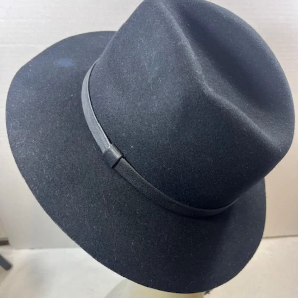 Large Brim Wool Fedora Hat Accented w/Leather Band Trim Black